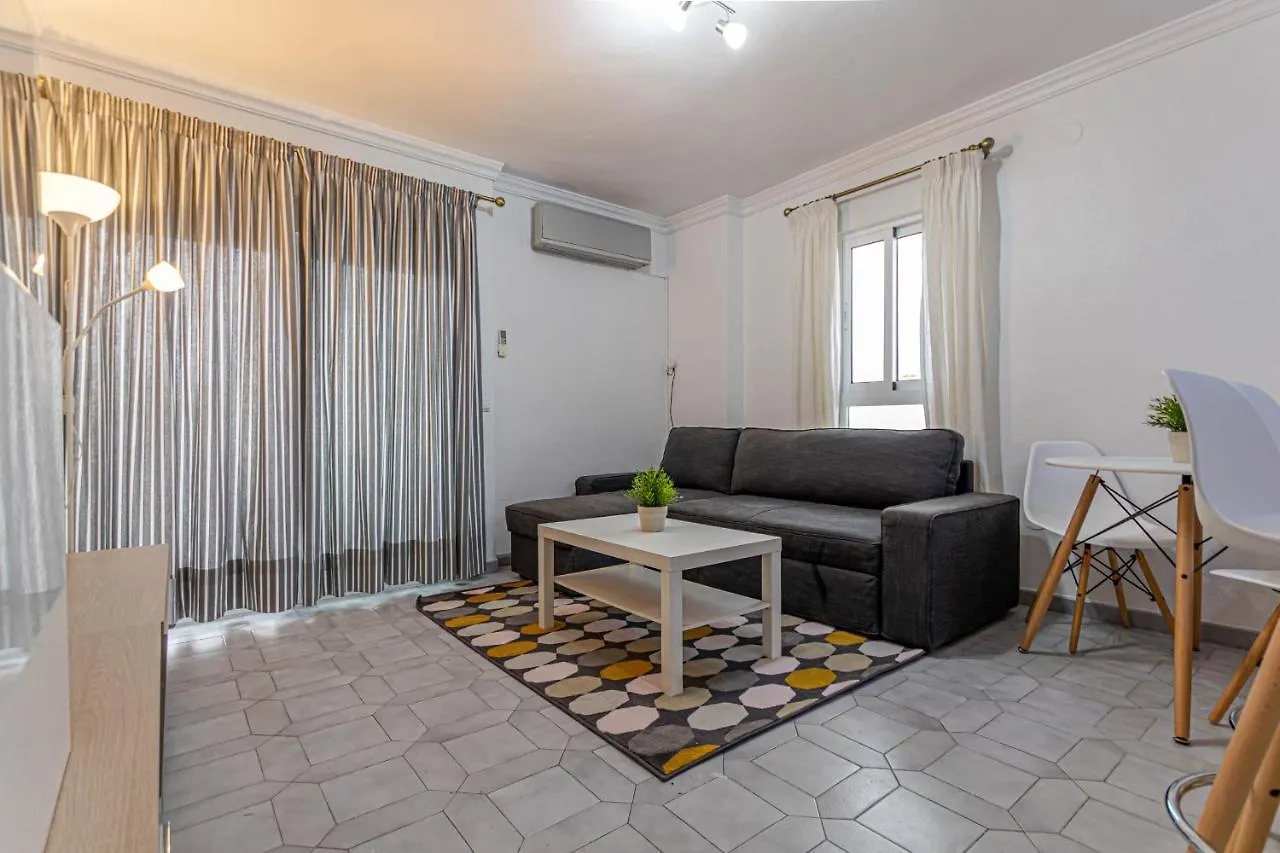 דירה בנאלמדנה 797 Holiday Rentals - Coqueto Piso En Minerva Con La Mejor Piscina