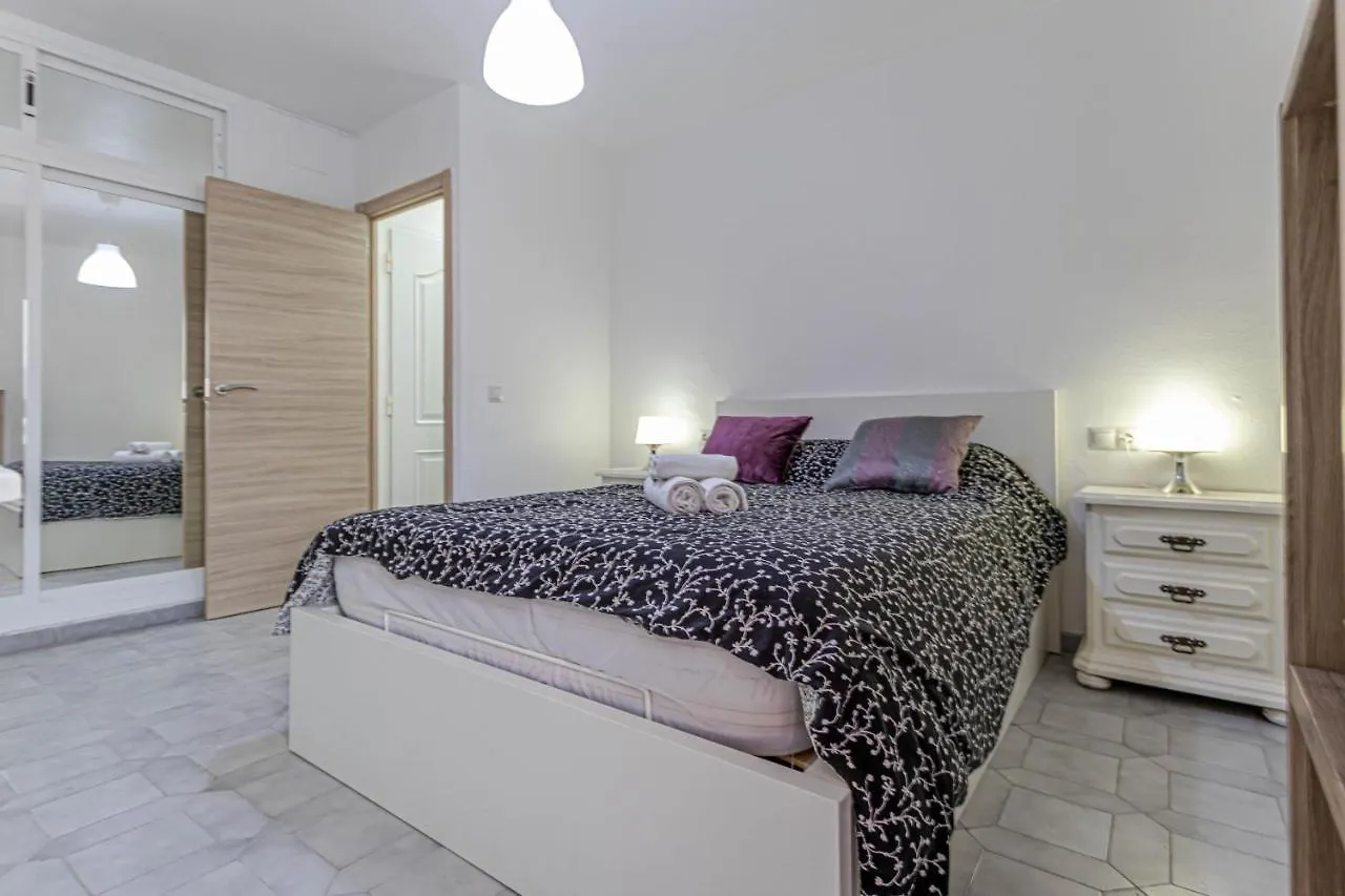 בנאלמדנה 797 Holiday Rentals - Coqueto Piso En Minerva Con La Mejor Piscina